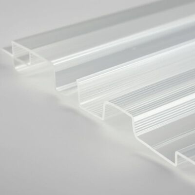 UV Resistant Plastic Corrugated Sheet Lightweight Affordable Choice Perfect for Shipping Containers and Storage Solutions